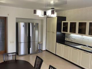 3-комн., 147.6 м², 2/3 этаж