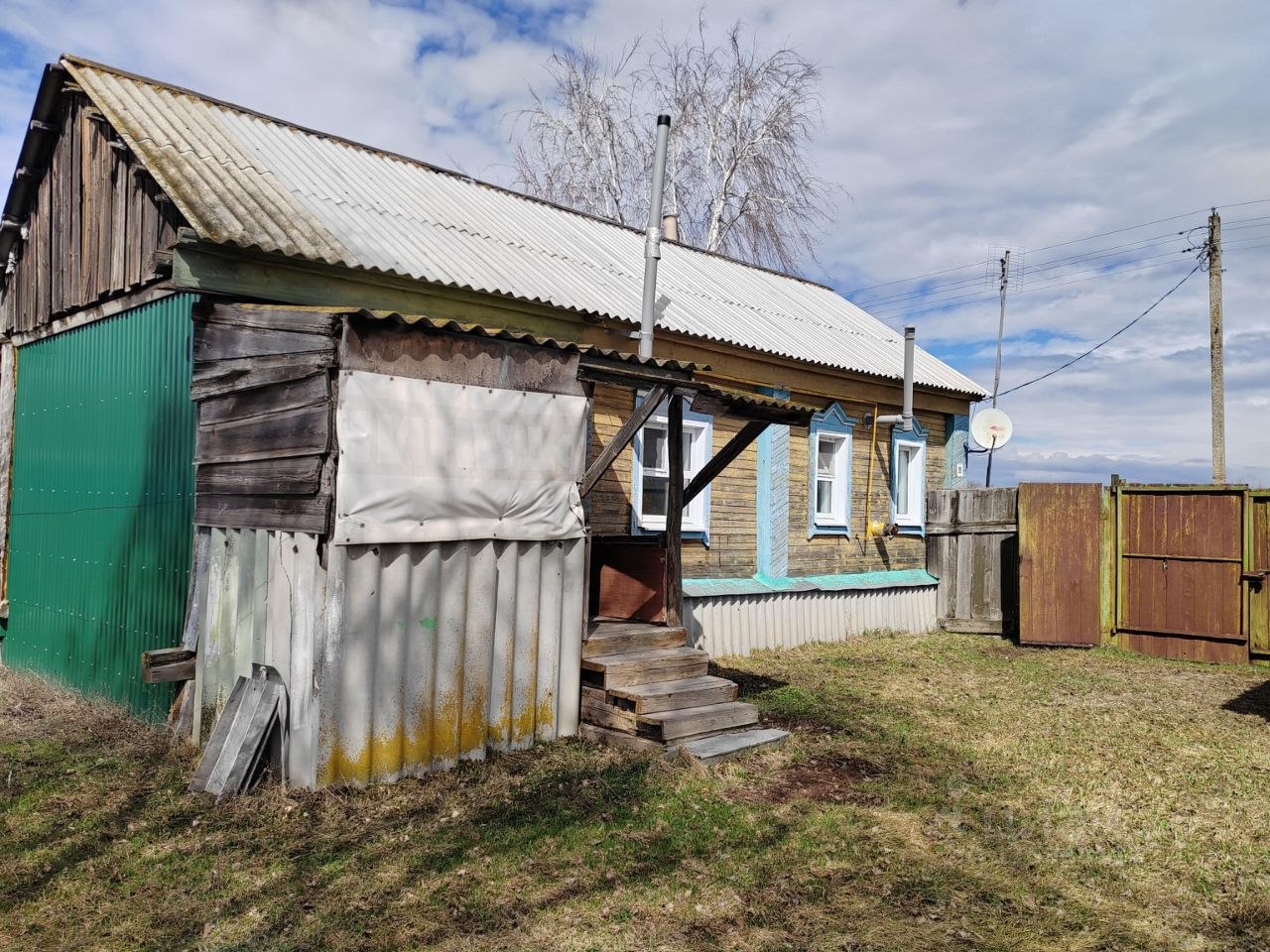 Купить дом на улице Зеленый Клин в селе Кануевка в Безенчукском районе — 15  объявлений о продаже загородных домов на МирКвартир с ценами и фото