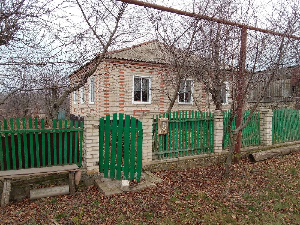 Купить дом в селе Алексеево-Лозовское в Чертковском районе в Ростовской  области — 5 объявлений о продаже загородных домов на МирКвартир с ценами и  фото