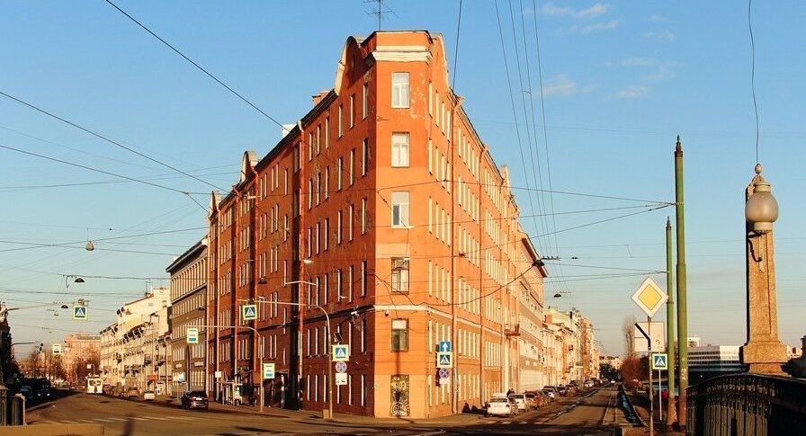 Продажа домов и коттеджей в Санкт-Петербурге
