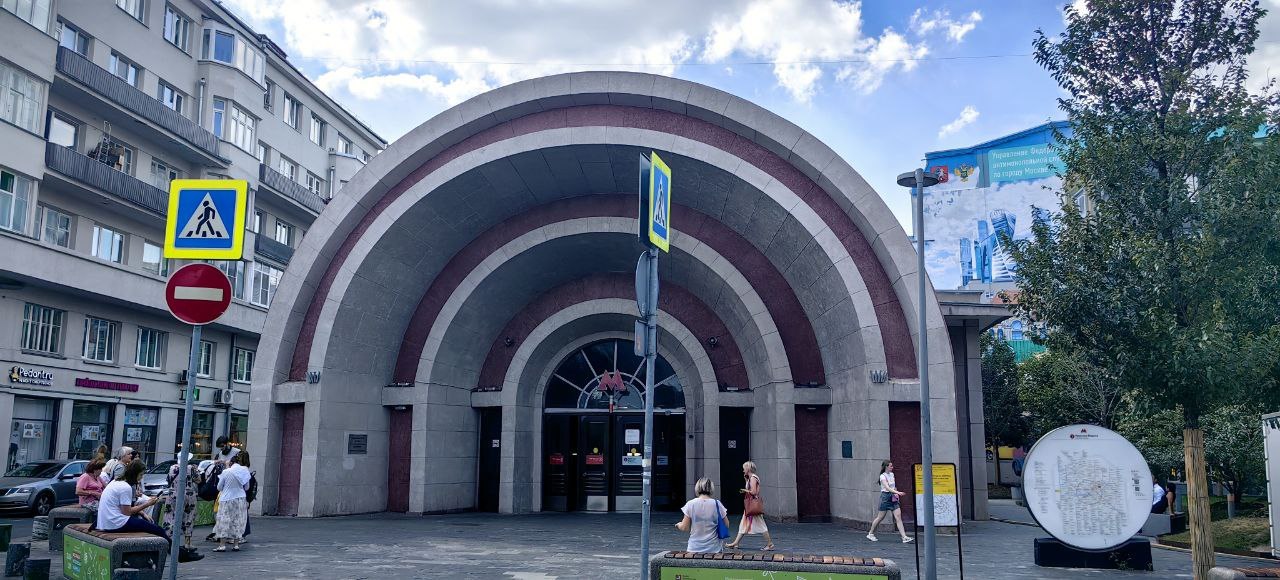 Квартиры возле метро отличаются более высокой стоимостью. Фото: Мир Квартир