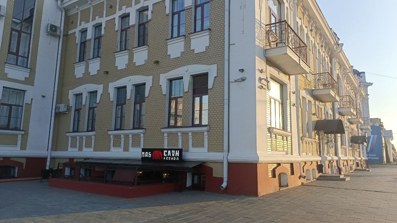 Подвал у дома - еще одна проблема для жителей первого этажа. Фото: Мир Квартир