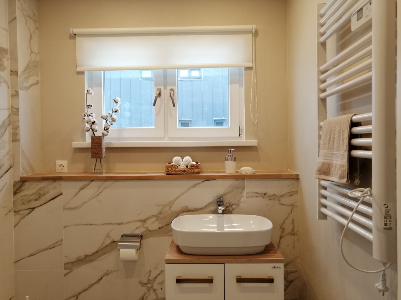 Полотенцесушитель лучше сделать простой формы, без изгибов. Фото: Мир Квартир