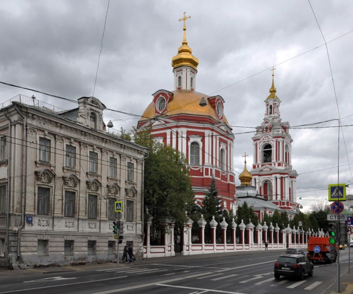 церкви на улицах москвы